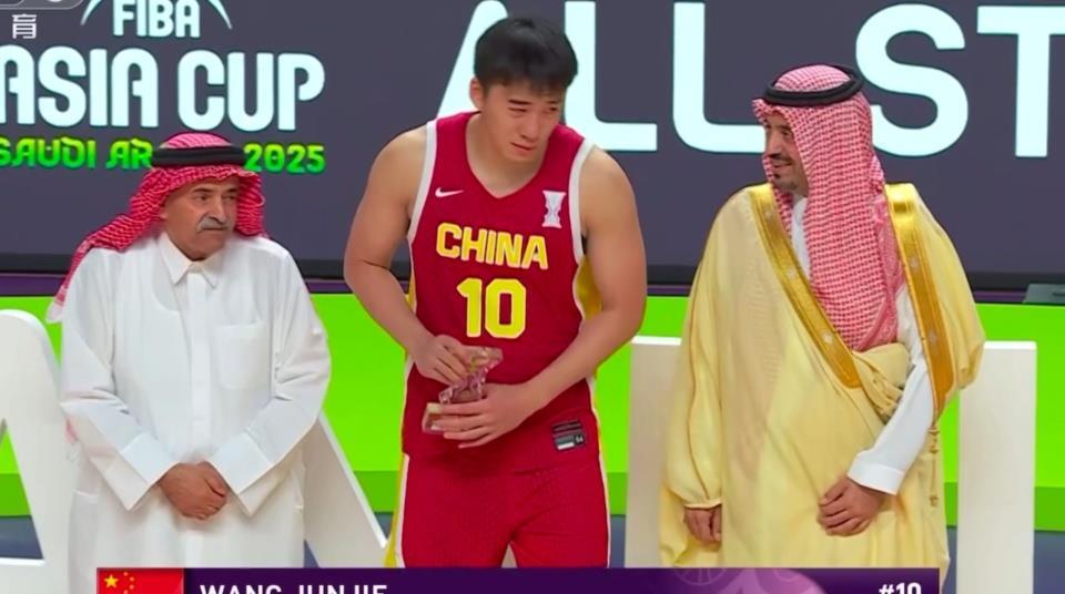 用表现证明, 异的表现 用表现证明, 异的表现