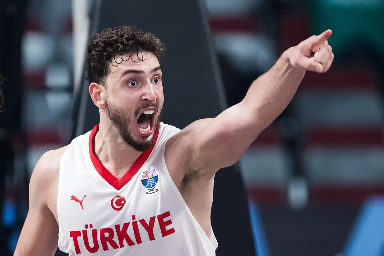 丽的, 说是相当华, 场均 丽的, 说是相当华, 场均