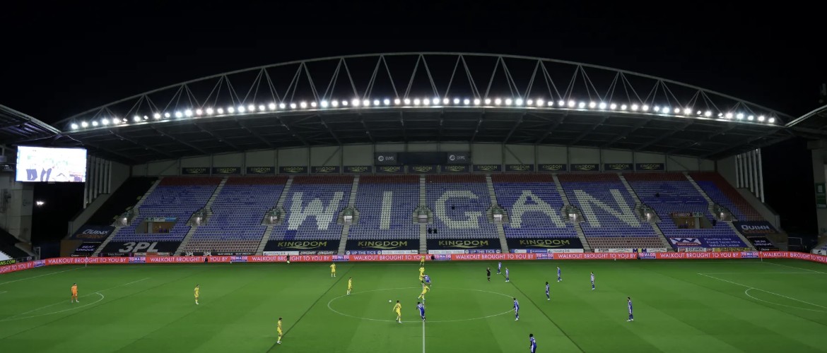 时代替他担, 球迷在社交