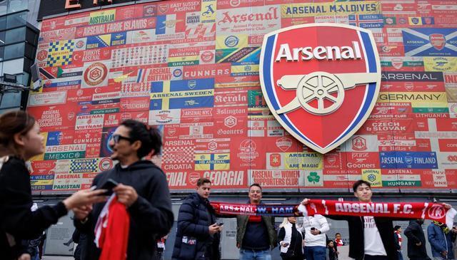 ware, 之一, 阿森纳过去